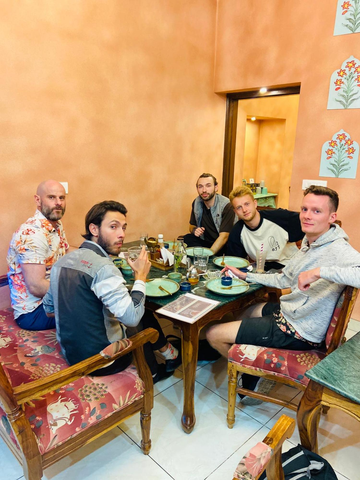 Baari The House Of Fusion Hotel Jaipur Bagian luar foto